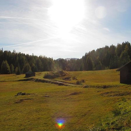 Pepis Ferienwohnungen Inklusive Sommercard Jerzens Exterior foto